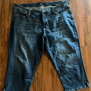 St Johns Bay Stretch Capris